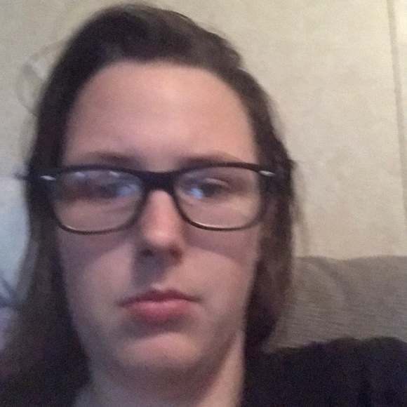 Meet your Posher, Anjalee - Picture 1 of 1